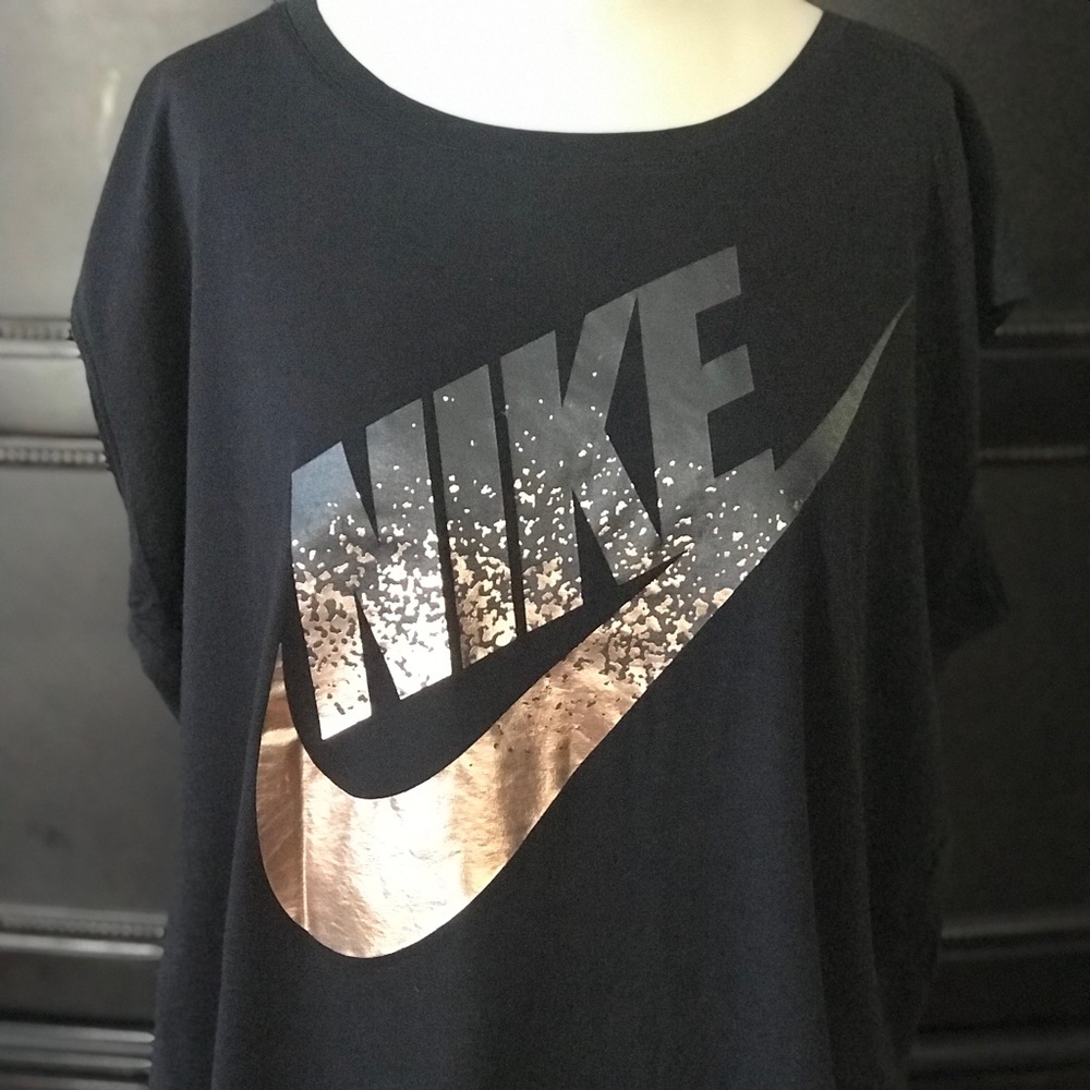 Nike Baggy Workout Tee